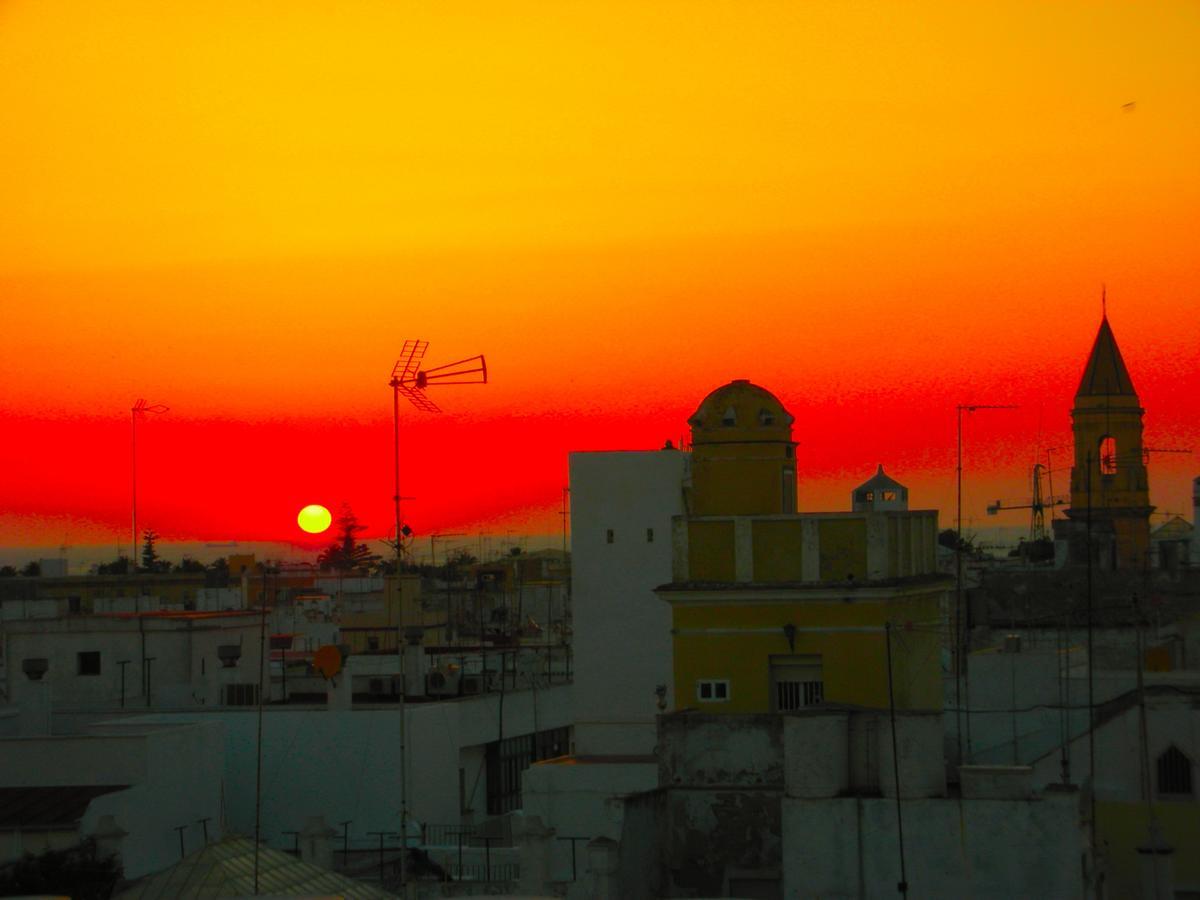 Apartamentos La Caleta De กาดิซ ภายนอก รูปภาพ